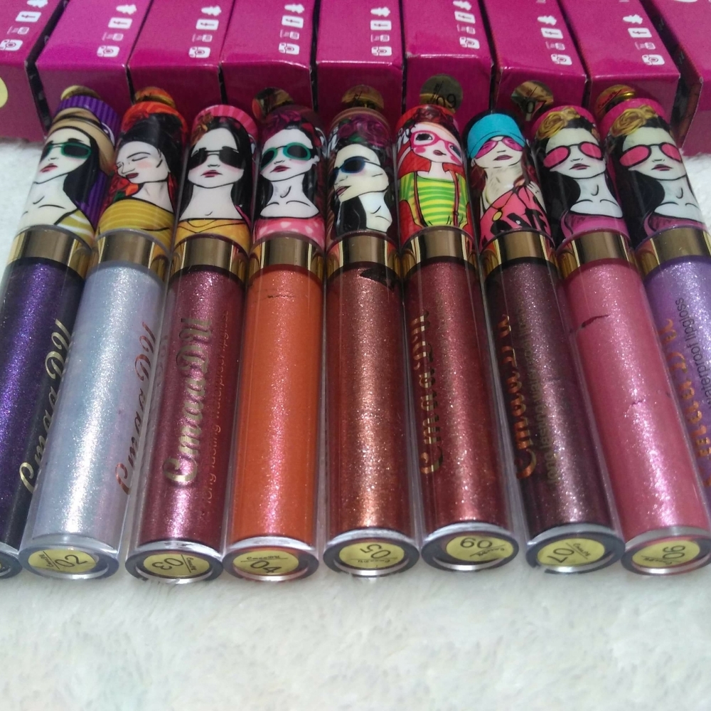 Lipstick - Picture 6 of 8